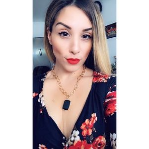 Meet your Posher, Mayra